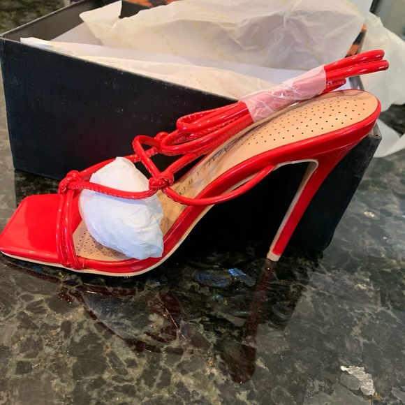 Stiletto Red Sandals - Picture 4 of 7